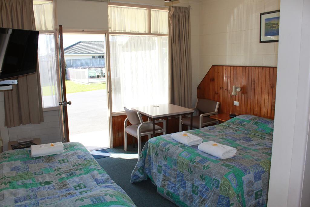 Pelicans Motel San Remo Extérieur photo